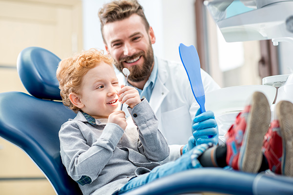 When to Bring Your Child to See a General Dentist from Southern Cal Smiles: Susan Fredericks, D.D.S, M.P.H. in Woodland Hills, CA