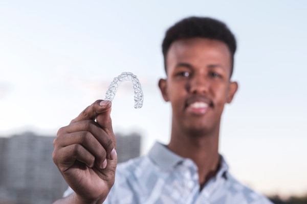 Reasons Adults Should Consider Clear Aligners For Teeth Straightening
