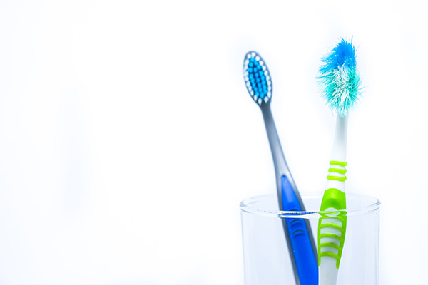 General Dentistry: 4 Tips for Choosing a Toothbrush and Toothpaste from Southern Cal Smiles: Susan Fredericks, D.D.S, M.P.H. in Woodland Hills, CA